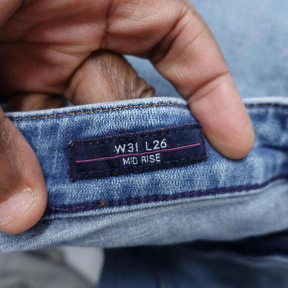 Vigoss Jeans Women's 31X26 Blue Cotton Stretch Mid-Rise Crop Straight Button Fly - Picture 8 of 9